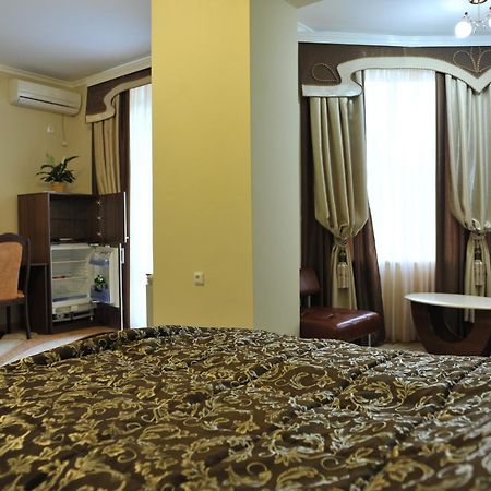 Andinna Hotel Csernyivci Kültér fotó