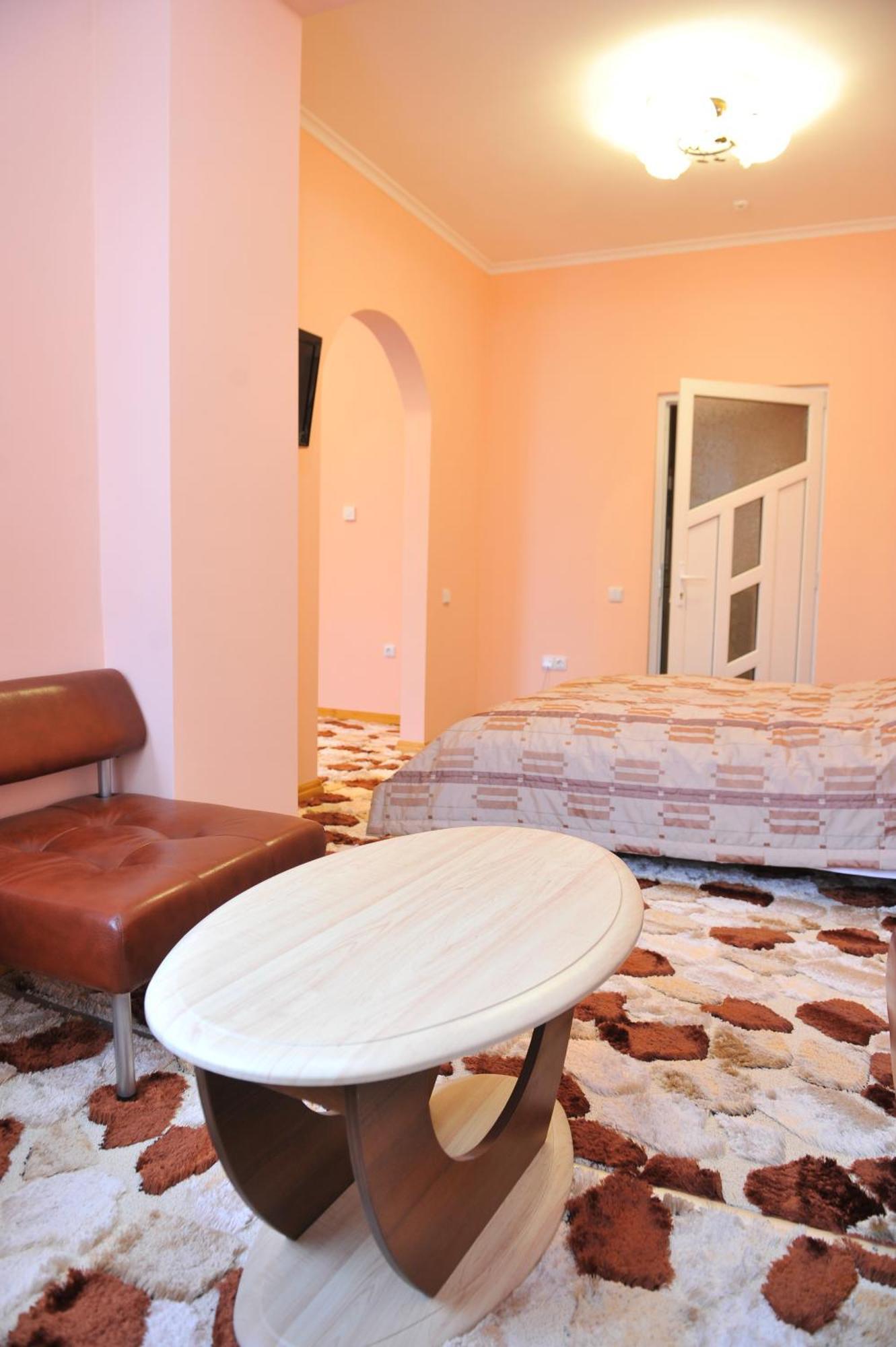 Andinna Hotel Csernyivci Kültér fotó
