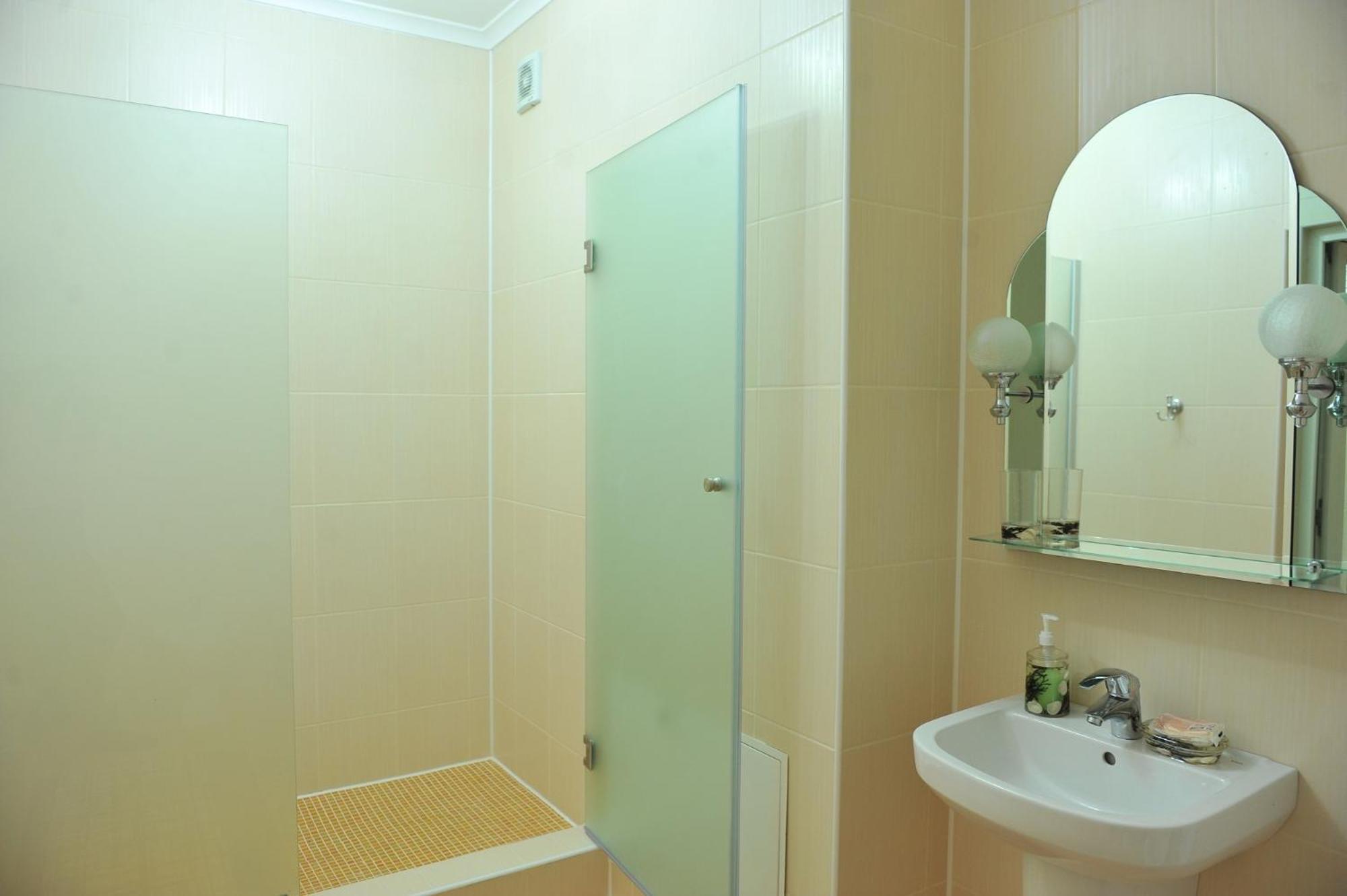 Andinna Hotel Csernyivci Kültér fotó