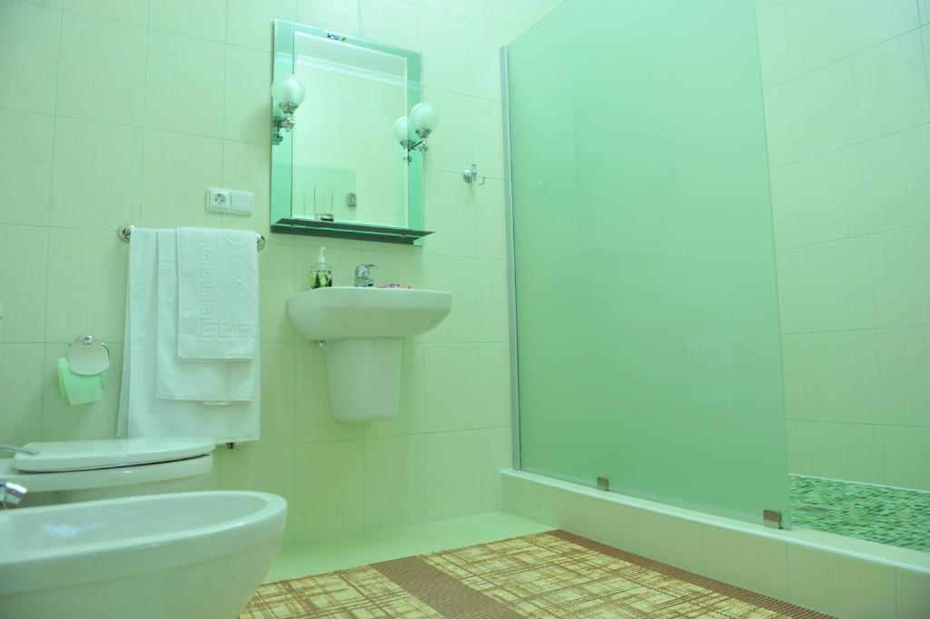 Andinna Hotel Csernyivci Kültér fotó